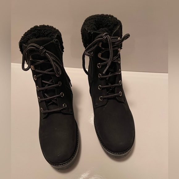 Black Winter boots - Picture 1 of 4
